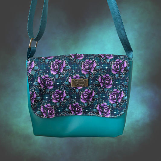 Thorny Roses messenger bag